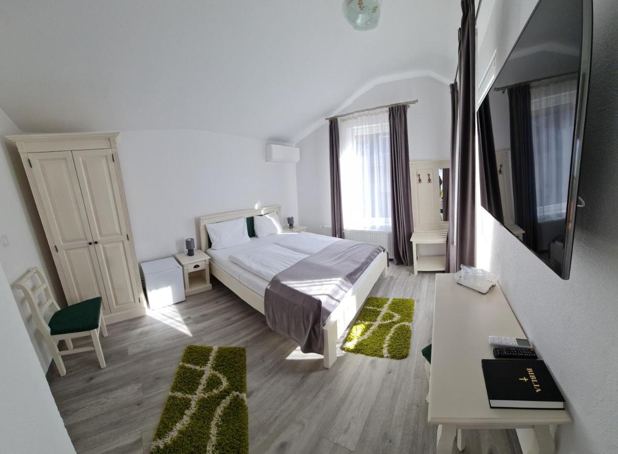 Palas Boutique Сігішоара Номер фото