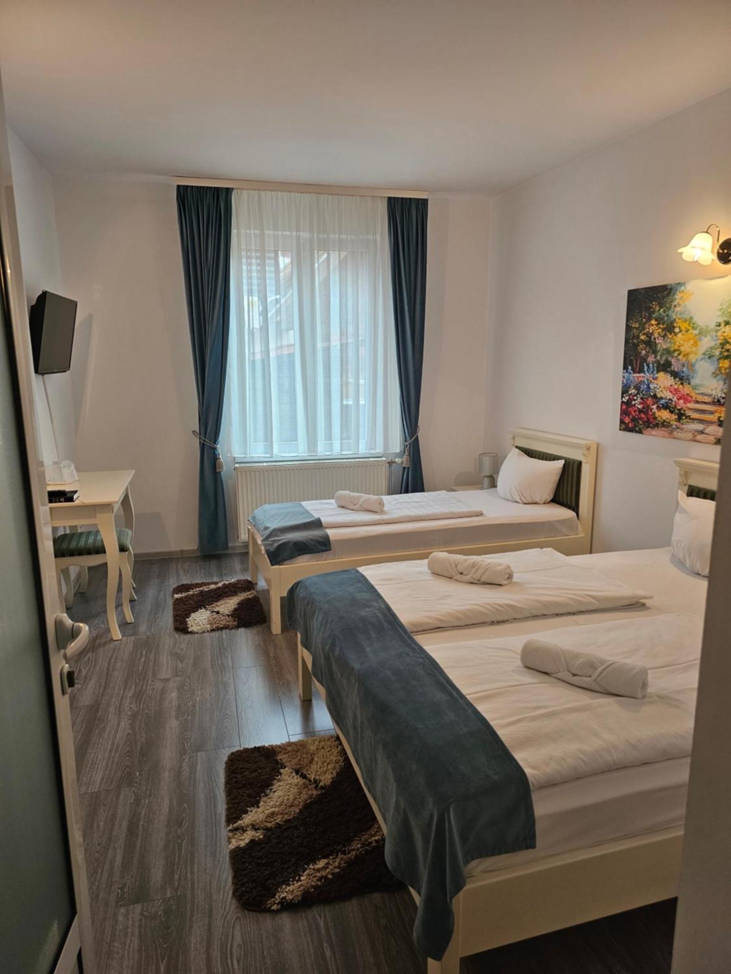 Palas Boutique Сігішоара Номер фото